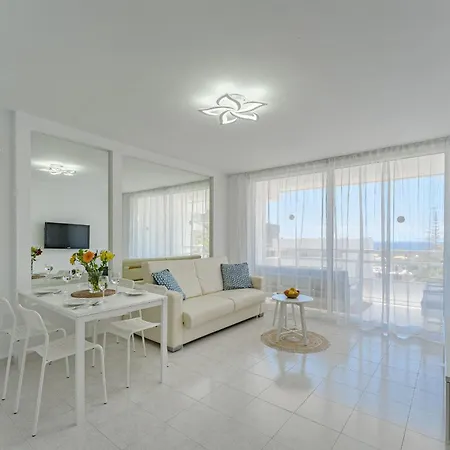 Ponderosa Beachfront *